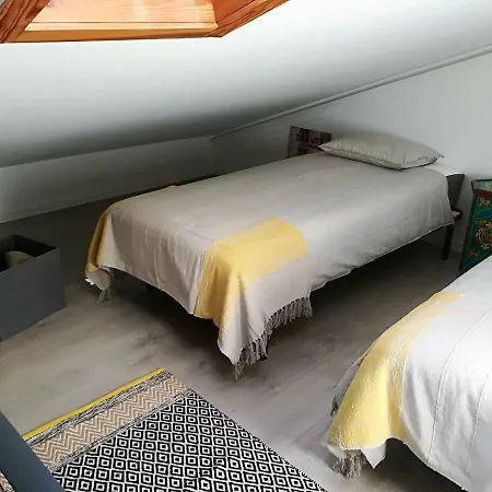 Apartamento Casinhas Da Ajuda Nº 27 *